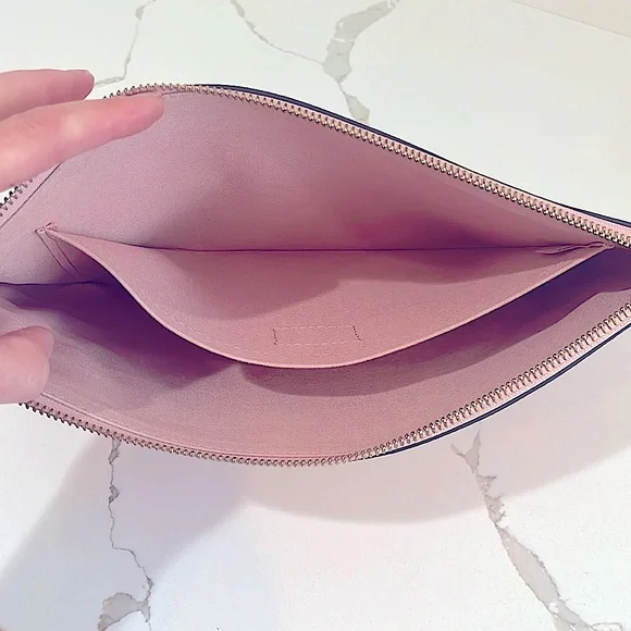 🌷LOUIS VUITTON Monogram Empreinte Leather Pouch - Picture 11 of 12